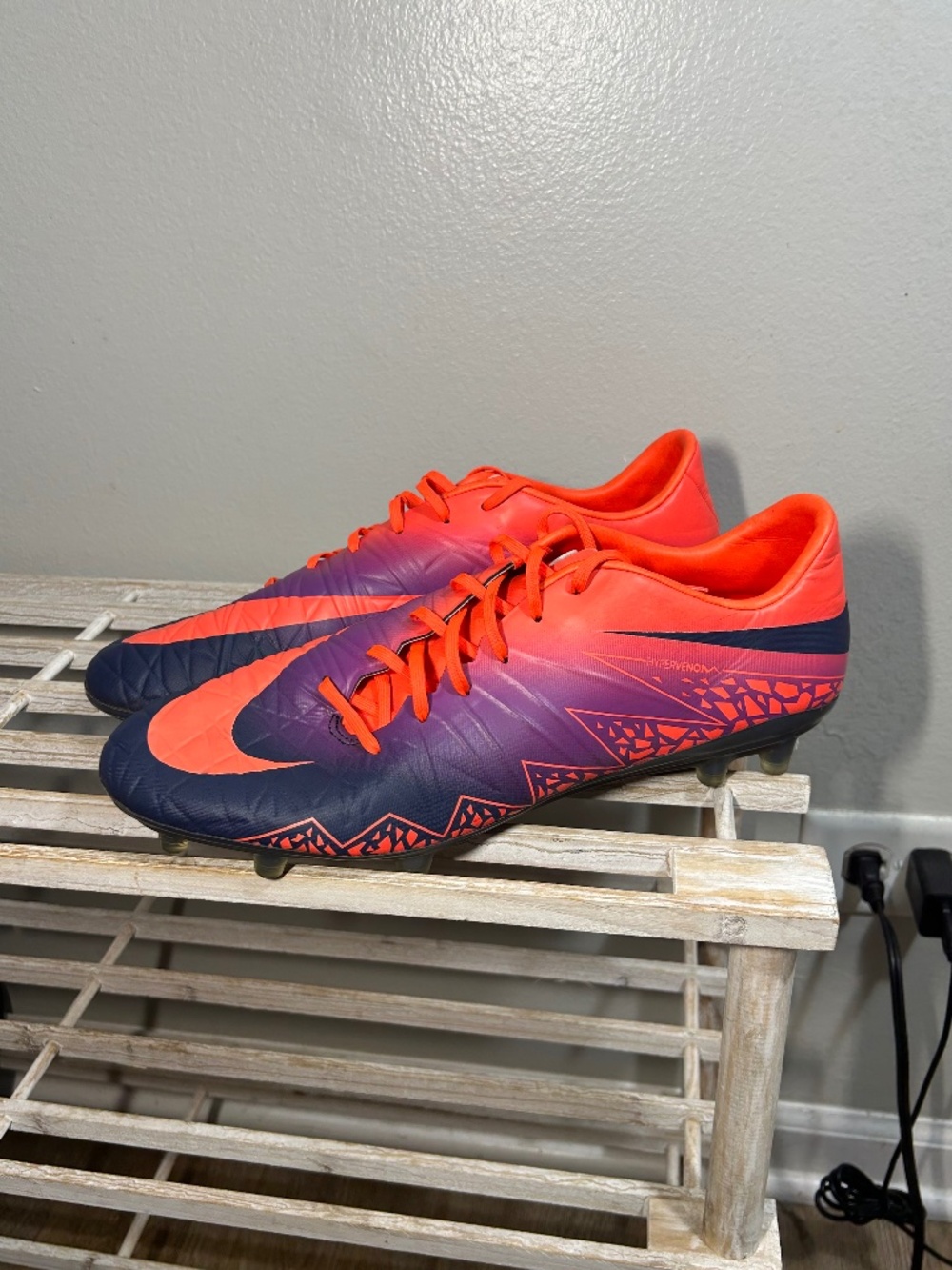 Nike Hypervenom Phatal II FG Soccer Cleats Mens 11 Crimson Purple 749893-845